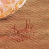 Mandarina sobre la mesa