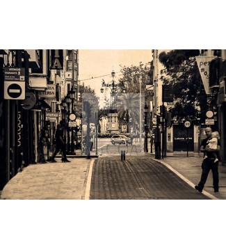 CALLE CON FAROLA