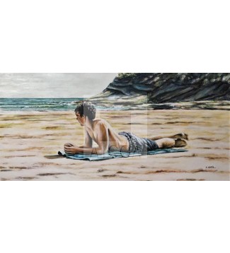 Joven mirando el mar
