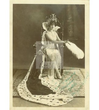 Mi Abuela, Reina III