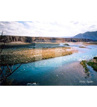 Río Mendoza en la zona e Luján de Cuyo