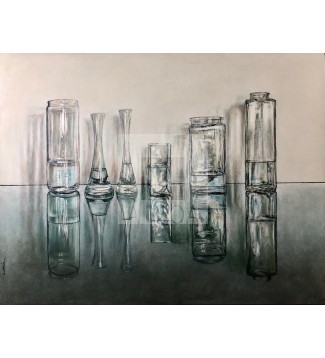 Seis vasijas de vidrio sobre cristal