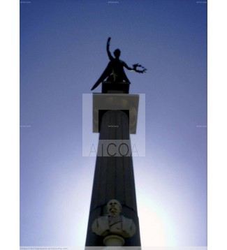 Momumento 3