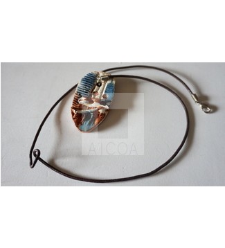 COLGANTE 20  Azul marron y blanco
