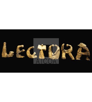 CADA LETRA CON SU HISTORIA  (8 esculturas)