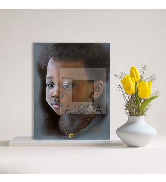 Niña africana con adorno de oro