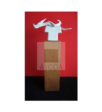 ESCULTURA PORCELANA VOLATIL