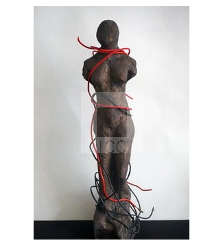 MUJER ''CABLEADA'' 02 :-)